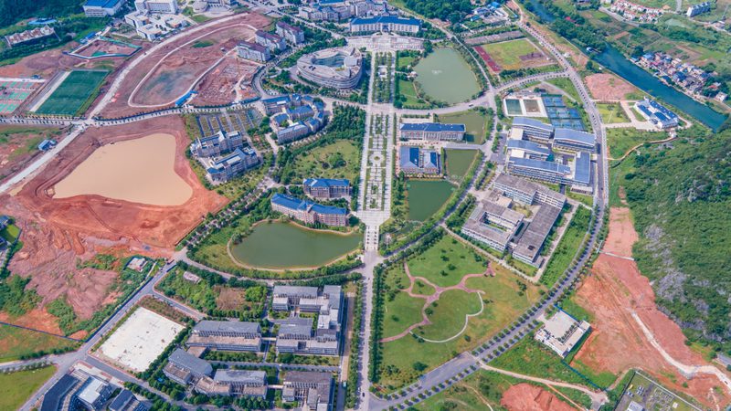 线路板孔径加工：揭秘影响精度的关键因素